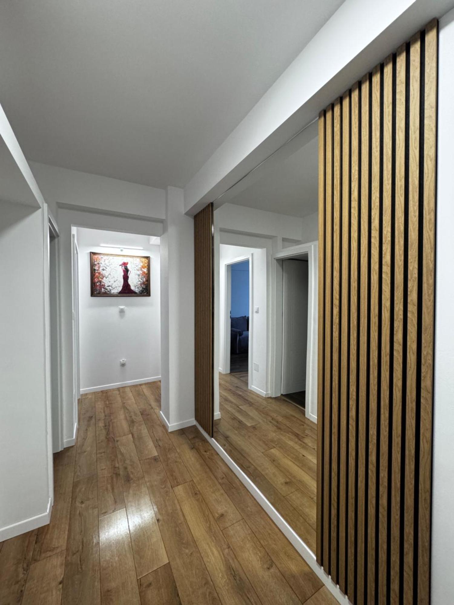 Apart City Center Brasov Ngoại thất bức ảnh