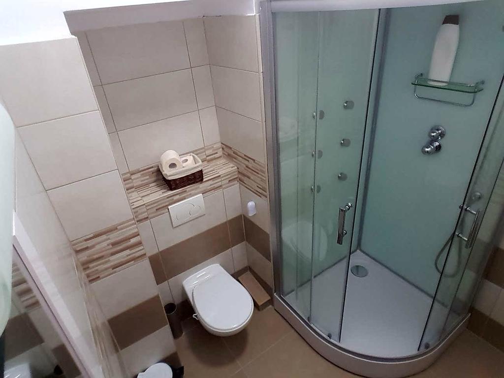 Apart City Center Brasov Ngoại thất bức ảnh
