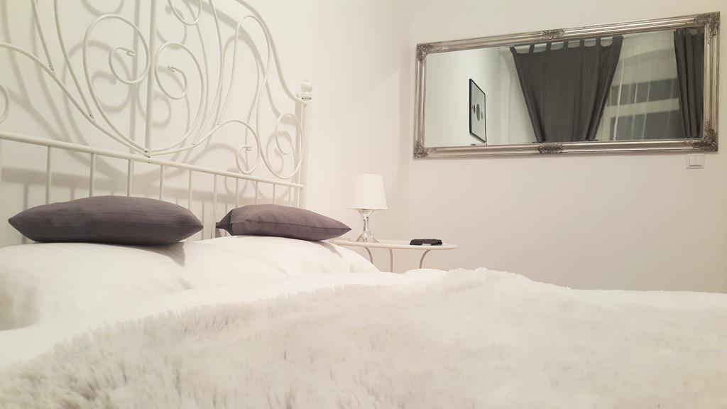 Apart City Center Brasov Ngoại thất bức ảnh